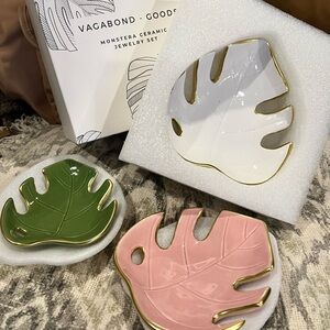 Vagabond Monstera Ceramic Jewelry Organizer Set - Green, Pink, White, Gold
